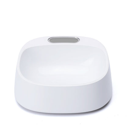 Pet weighing dog food